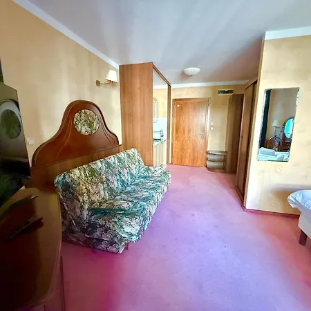 アパート Port 111